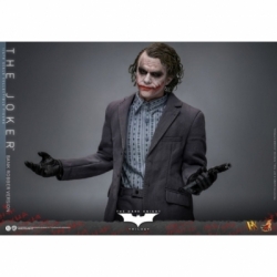 The Joker (Bank Robber Version) by Hot Toys Collector version - The Dark Knight Trilogy 1/6 scale action figure - Reference DX50