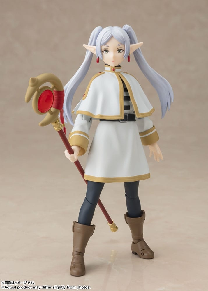 Frieren SH Figuarts Reissue par Bandai Tamashii Nations - figurine Beyond Journey's End de 14 cm