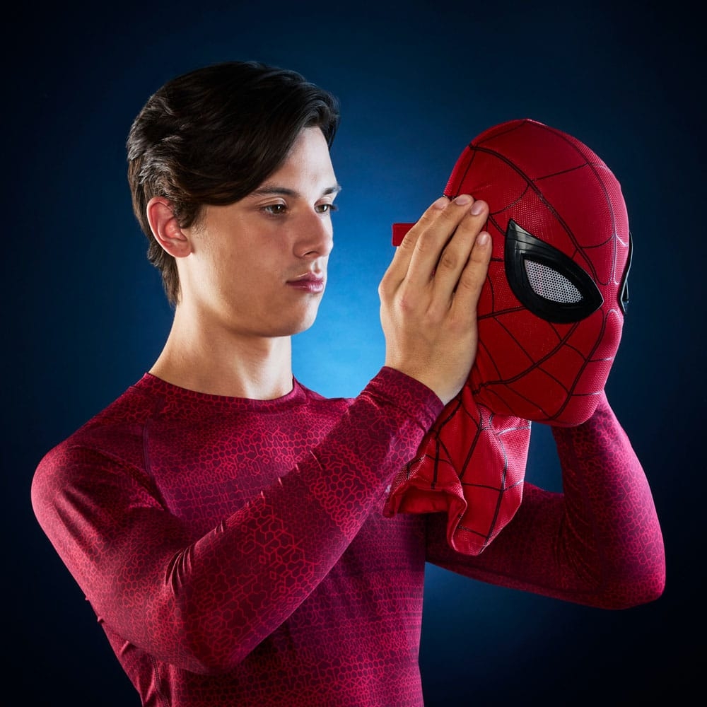 Spider-Man (Expressive) Marvel Legends par Hasbro - masque 1/1 de 30 cm
