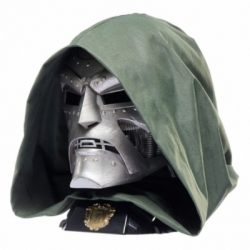Fatalis (Doctor Doom) Roleplay Marvel Legends par Hasbro - casque 1/1