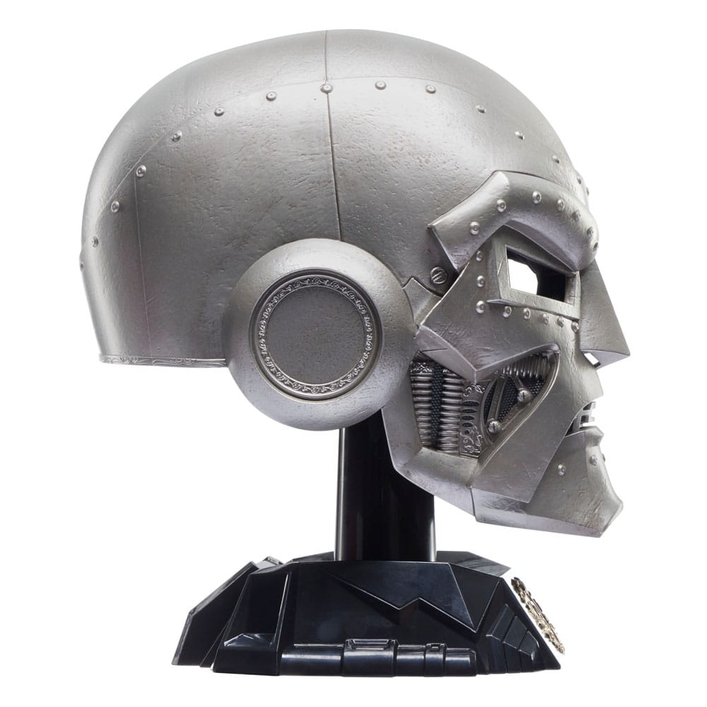Doctor Doom Roleplay Marvel legends by Hasbro - 1/1 scale helmet
