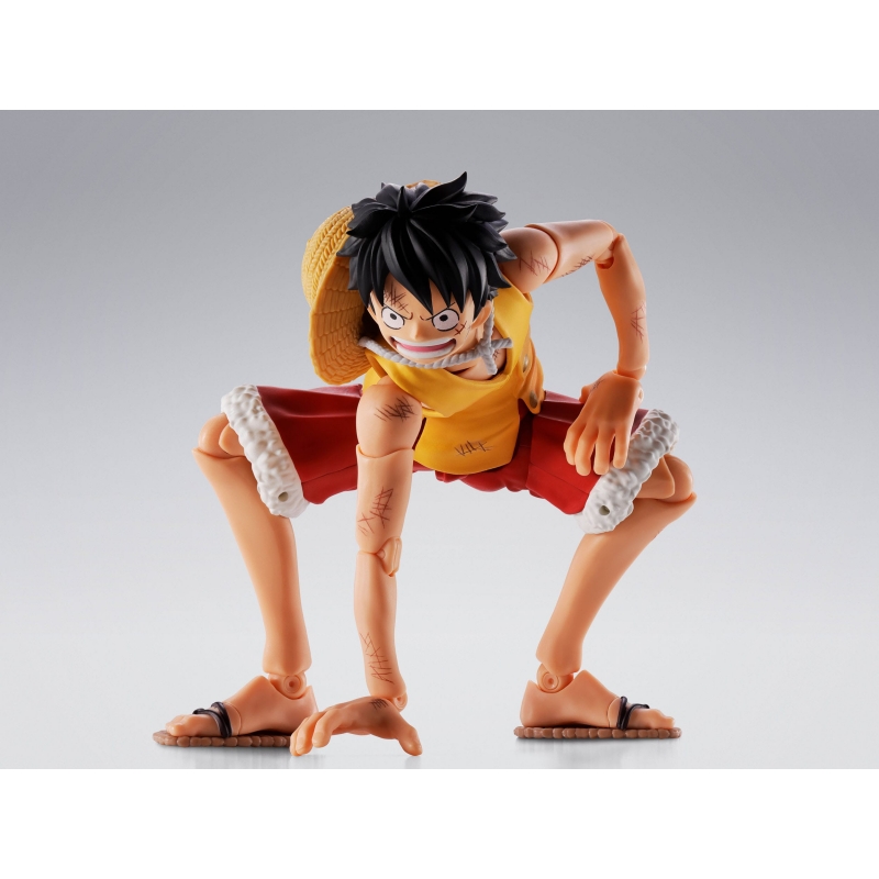 Monkey D Luffy (Marineford) SH Figuarts Bandai action figure