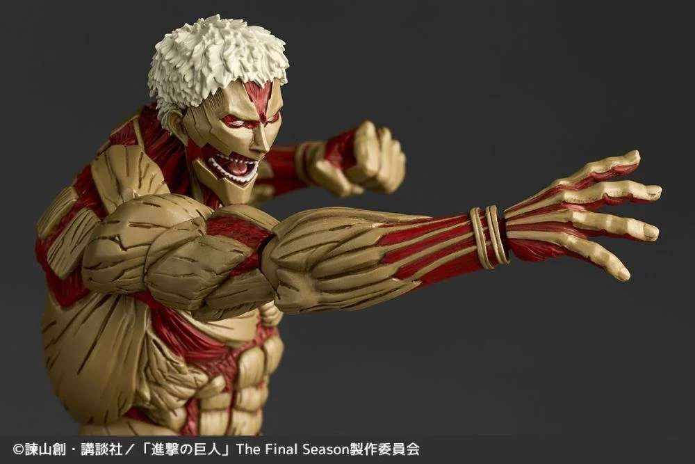 Armored Titan Revoltech Amazing Yamaguchi by Kaiyodo Rerun version - Attack On Titan 17 cm action figure