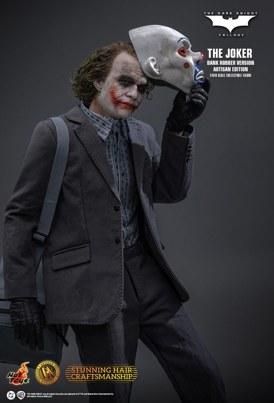 The Joker (Bank Robber) Artisan Edition par Hot Toys - figurine 1/6 The Dark Knight de 30 cm - Reference DX51AE