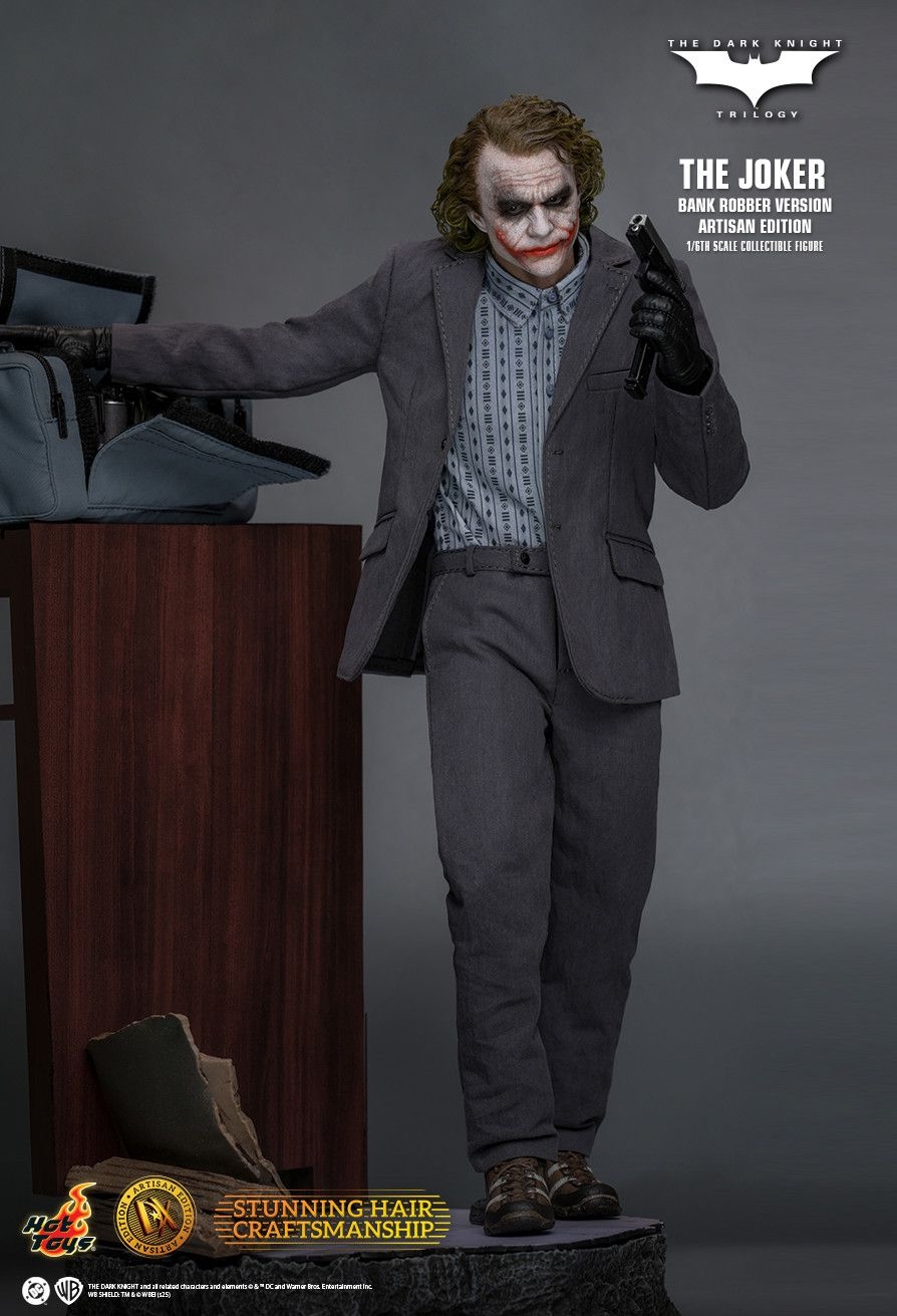 The Joker (Bank Robber) Artisan Edition par Hot Toys - figurine 1/6 The Dark Knight de 30 cm - Reference DX51AE