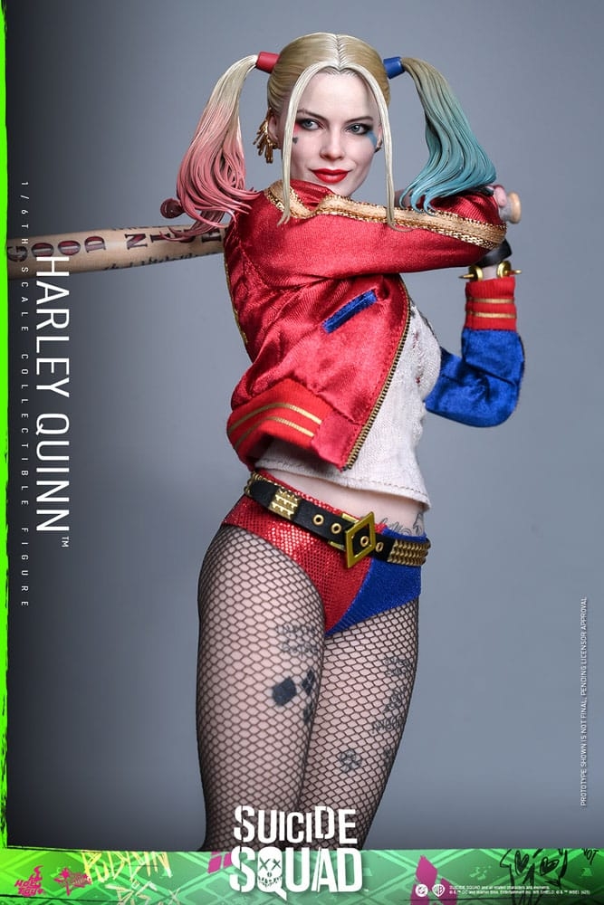 Harley Quinn by Hot Toys - Suicide Squad 1/6 scale action figure - Reference MMS841