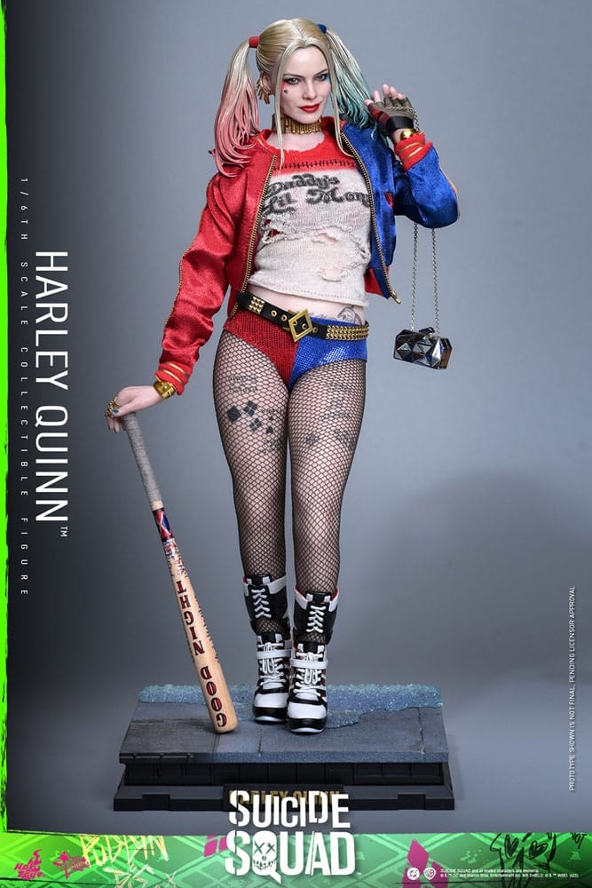 Harley Quinn by Hot Toys - Suicide Squad 1/6 scale action figure - Reference MMS841