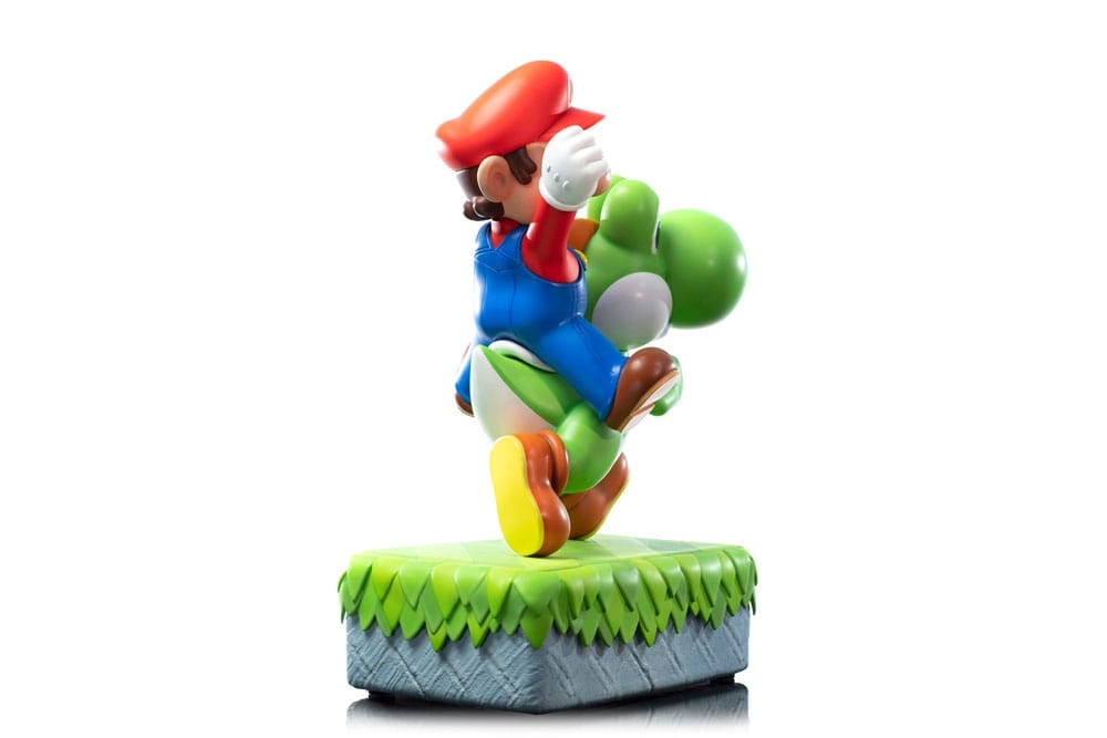 Mario et Yoshi Standard par First 4 Figures F4F - statue Super Mario de 48 cm