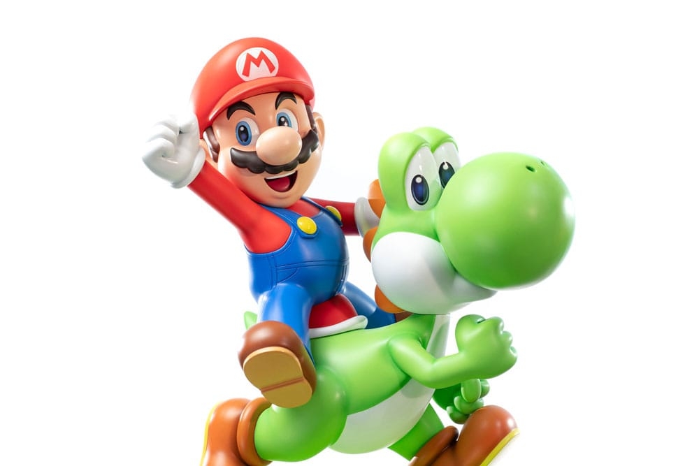 Mario et Yoshi Standard par First 4 Figures F4F - statue Super Mario de 48 cm