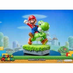Mario et Yoshi Standard par First 4 Figures F4F - statue Super Mario de 48 cm