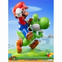 Mario et Yoshi Standard par First 4 Figures F4F - statue Super Mario de 48 cm