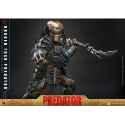 Broken Tusk Predator par Hot Toys - figurine 1/6 Alien VS Predator de 35 cm - Reference CMS029
