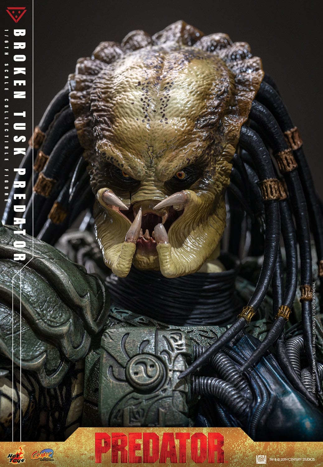 Broken Tusk Predator by Hot Toys - Alien VS Predator 1/6 scale action figure - Reference CMS029
