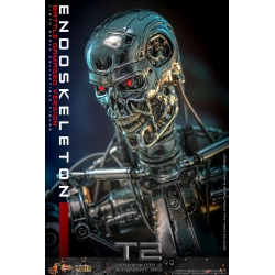 Endoskeleton (Battle Damaged Version) by Hot Toys - Terminator 2 1/6 scale action figure - Reference MMS840D77