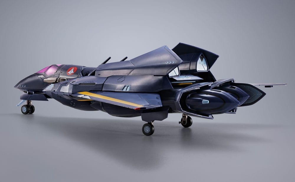 VF-17S Nightmare Stealthvalkyrie (Gamlin Kizaki use) DX Chogokin par Bandai - figurine Macross 7 de 25 cm