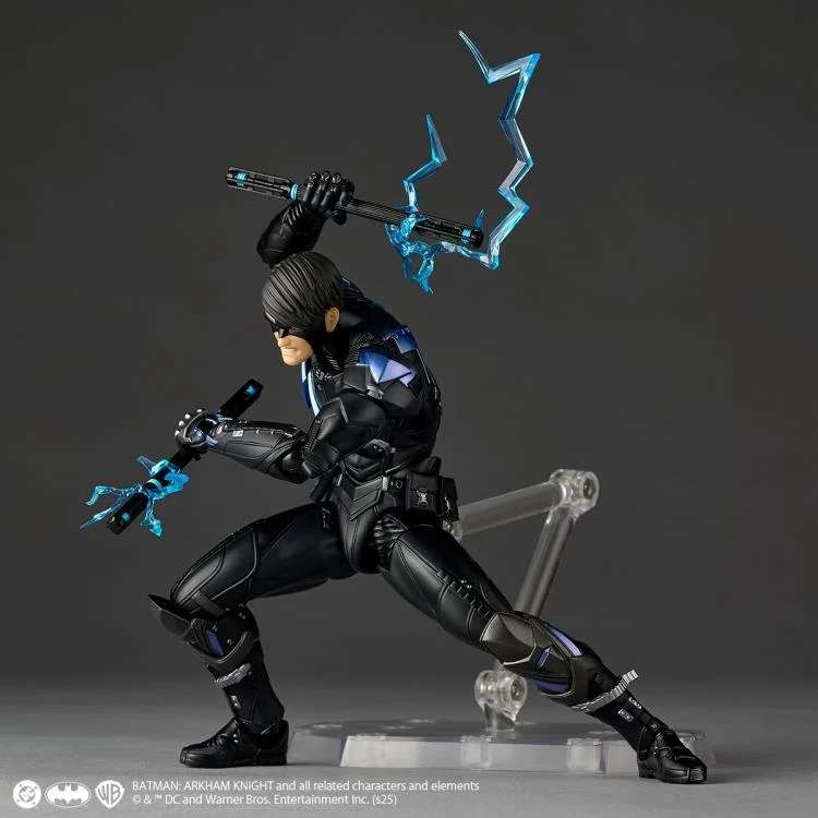 Nightwing Revoltech Amazing Yamaguchi by Kaiyodo - Batman Arkham Knight 17 cm action figure