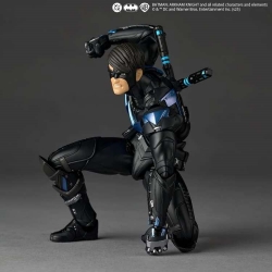 Nightwing Revoltech Amazing Yamaguchi par Kaiyodo - figurine Batman Arkham Knight de 17 cm