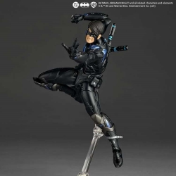 Nightwing Revoltech Amazing Yamaguchi par Kaiyodo - figurine Batman Arkham Knight de 17 cm