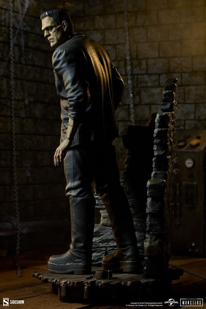 Frankenstein Premium Format by Sideshow Collectibles Collector Edition - Frankenstein 1/4 scale statue