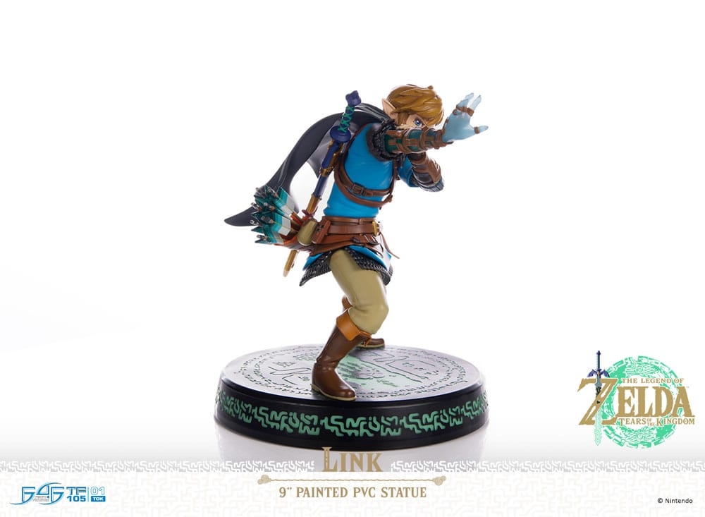 Link (The Hero Of Time) by First 4 Figures F4F - The Legend of Zelda: Tears of the Kingdom 18 cm figure