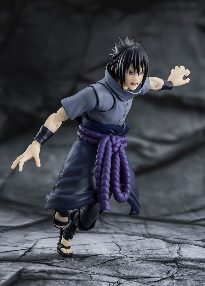 Sasuke Uchiha (Solitary Shinobi) SH Figuarts par Bandai Tamashii Nations - figurine Naruto Shippuden de 15 cm