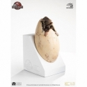 White Queen Hatching Egg par Elite Creature Collectibles - figurine 1/1 Jurassic Park 3 de 13 cm
