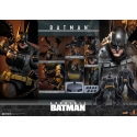 Batman par Hot Toys - figurine 1/6 Absolute Batman de 37 cm - CMS030