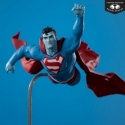 Superman (by Lee Bermejo) Red & Blue par McFarlane Toys - statue 1/10 DC Comics de 26 cm