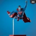 Superman (by Lee Bermejo) Red & Blue par McFarlane Toys - statue 1/10 DC Comics de 26 cm
