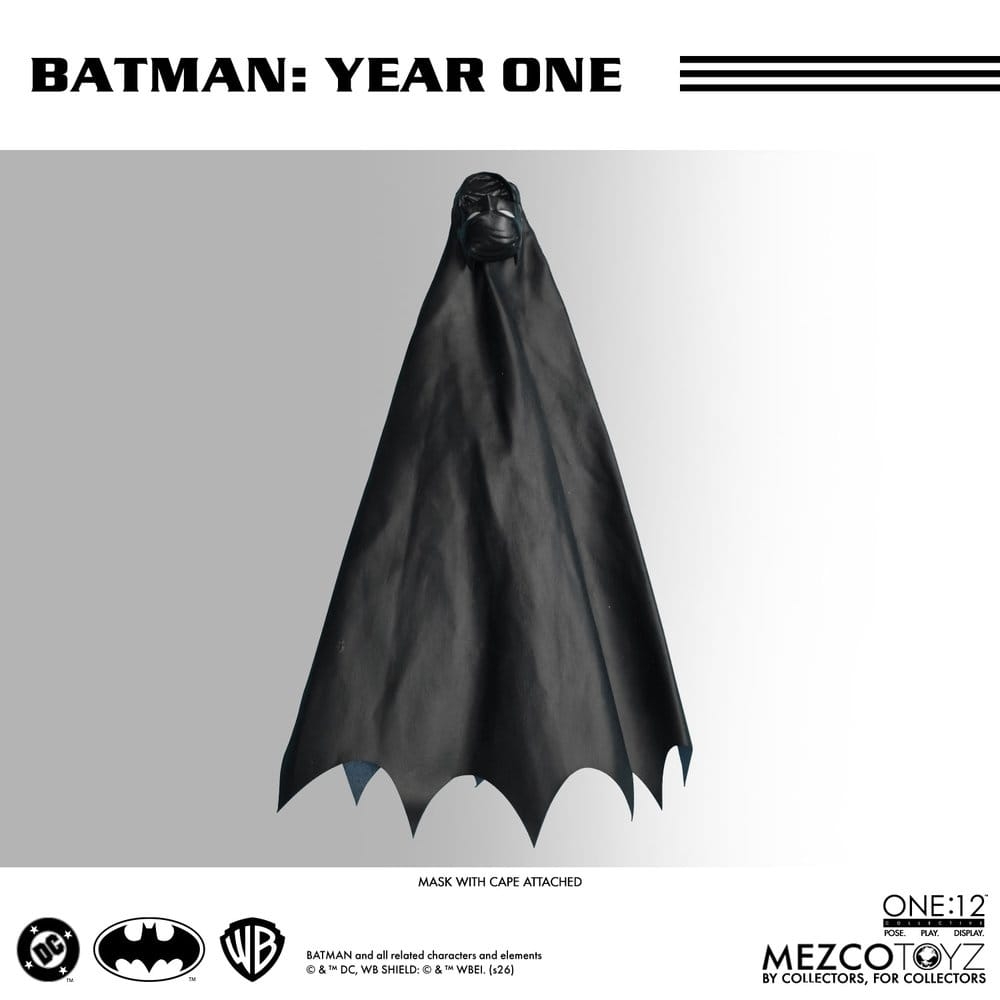 Batman One:12 par Mezco - figurine 1/12 Batman : Year One de 17 cm
