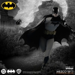Batman One:12 van Mezco - Batman : Year One 1/12 schaal actiefiguur