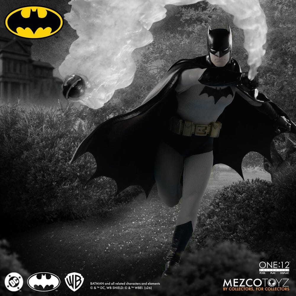 Batman One:12 by Mezco - Batman : Year One 1/12 scale action figure