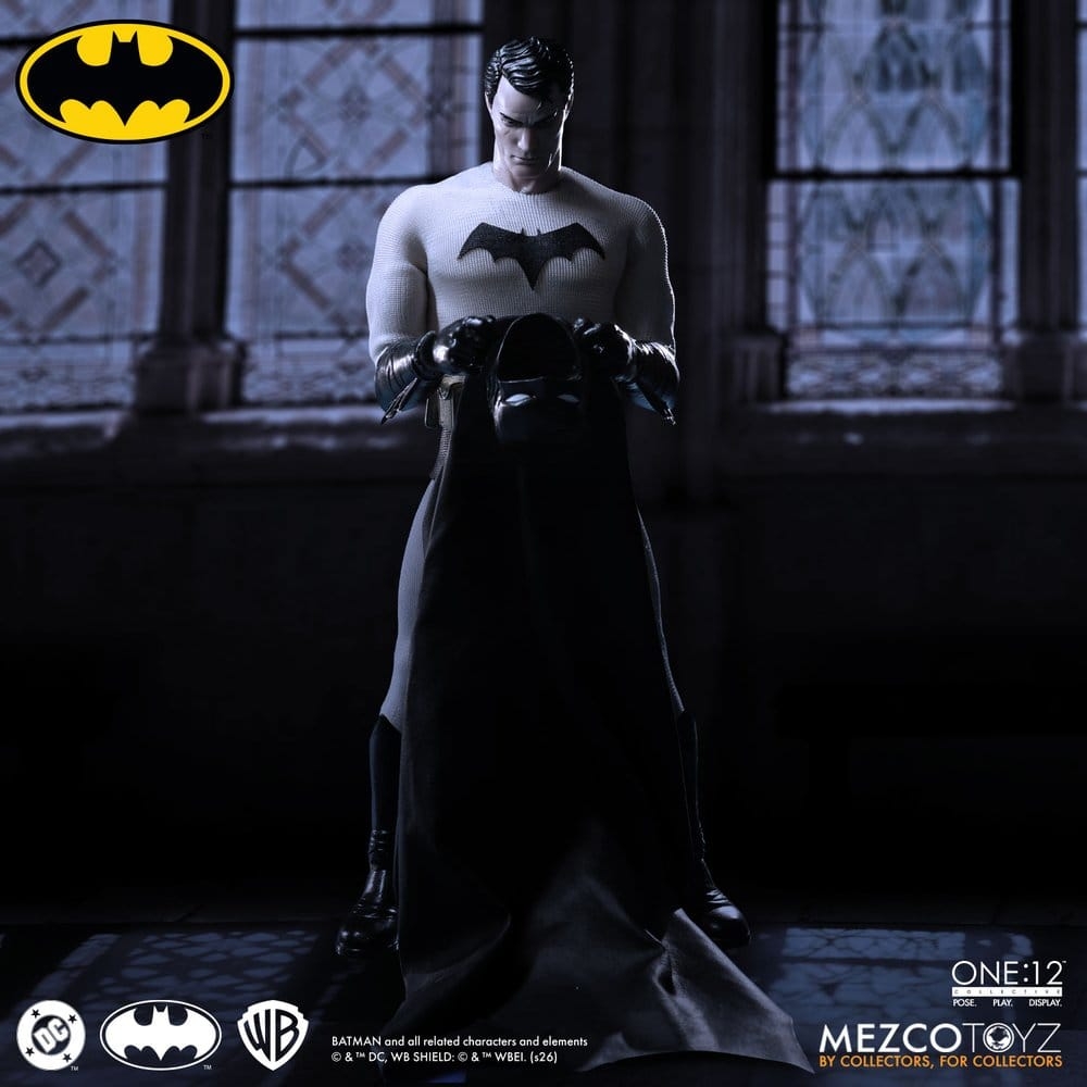 Batman One:12 par Mezco - figurine 1/12 Batman : Year One de 17 cm