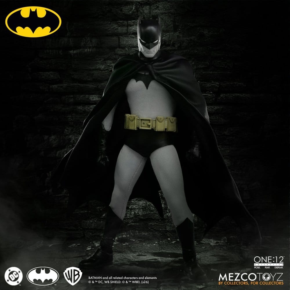 Batman One:12 by Mezco - Batman : Year One 1/12 scale action figure