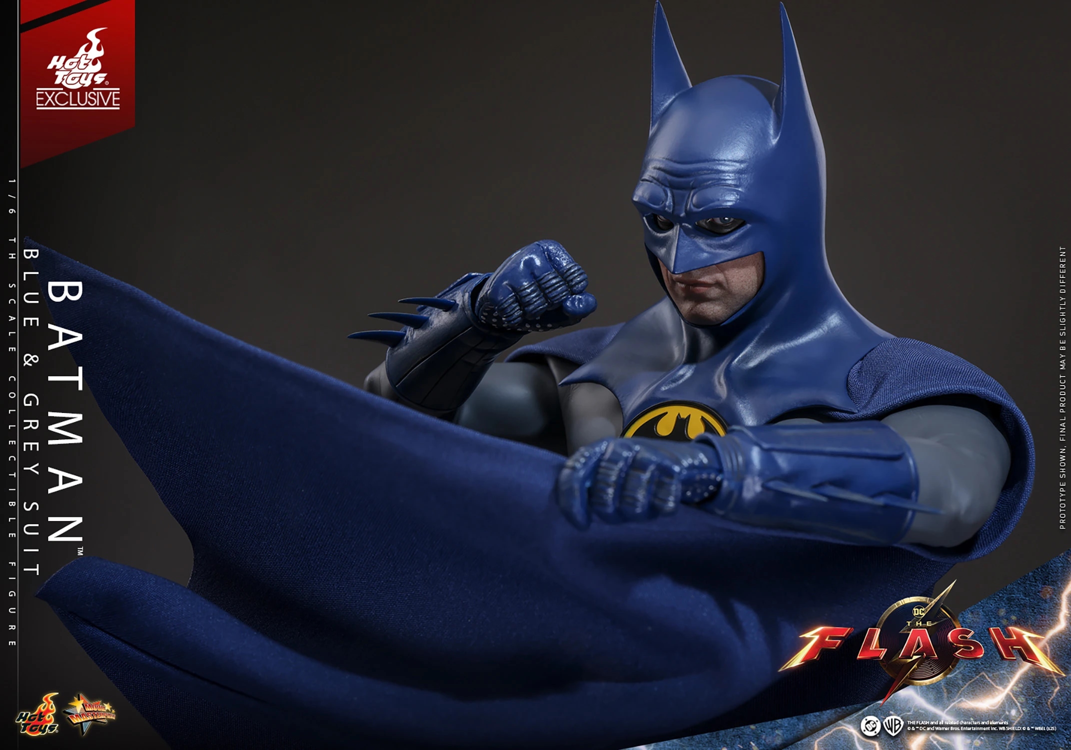 Batman (Blue and Grey Suit) par Hot Toys - MMS834 - figurine 1/6 The Flash de 30 cm