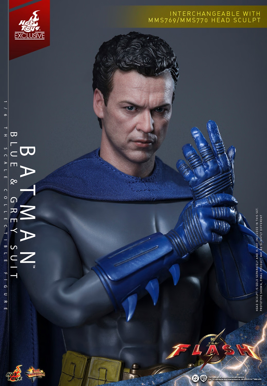 Batman (Blue and Grey Suit) by Hot Toys - MMS834 - The Flash 1/6 scale action figure