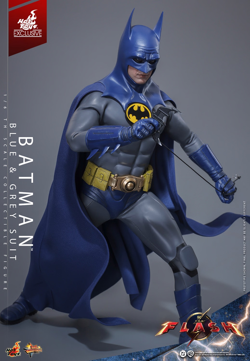 Batman (Blue and Grey Suit) by Hot Toys - MMS834 - The Flash 1/6 scale action figure