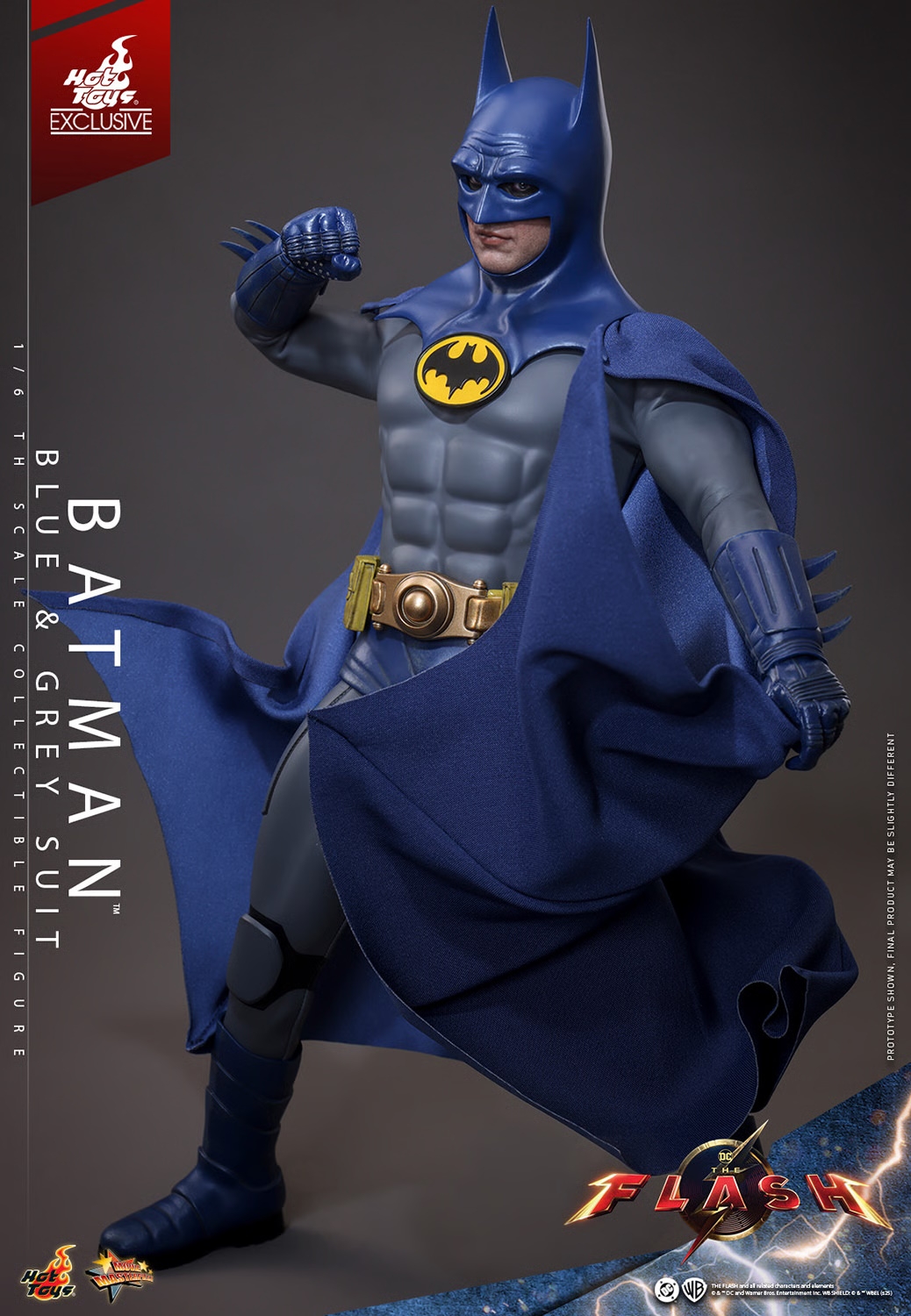 Batman (Blue and Grey Suit) by Hot Toys - MMS834 - The Flash 1/6 scale action figure