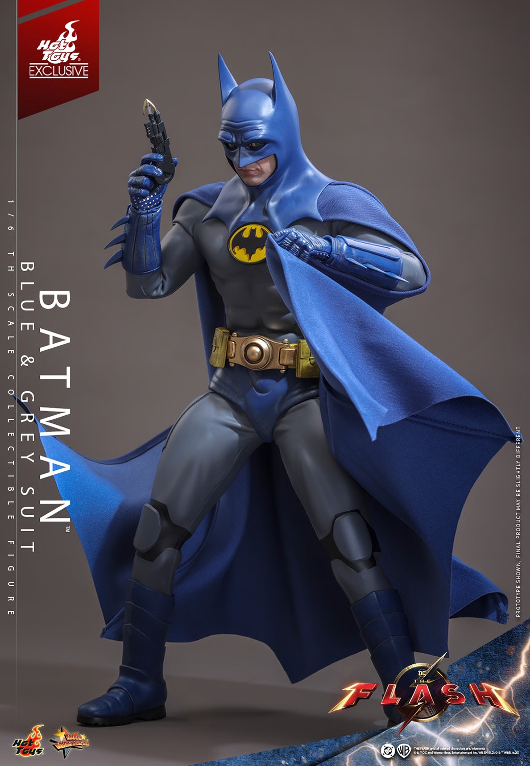 Batman (Blue and Grey Suit) by Hot Toys - MMS834 - The Flash 1/6 scale action figure