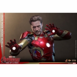 Iron Man Mark XLIII (2.0) deluxe van Hot Toys - MMS866D81 - Avengers : Age Of Ultron 1/6 schaal actiefiguur