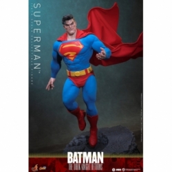 Superman by Hot Toys - CMS032 - The Dark Knight Returns 1/6 scale action figure