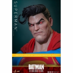 Superman by Hot Toys - CMS032 - The Dark Knight Returns 1/6 scale action figure