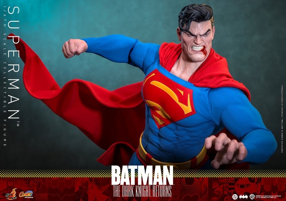 Superman by Hot Toys - CMS032 - The Dark Knight Returns 1/6 scale action figure