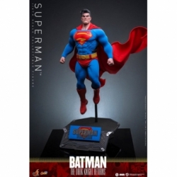 Superman by Hot Toys - CMS032 - The Dark Knight Returns 1/6 scale action figure