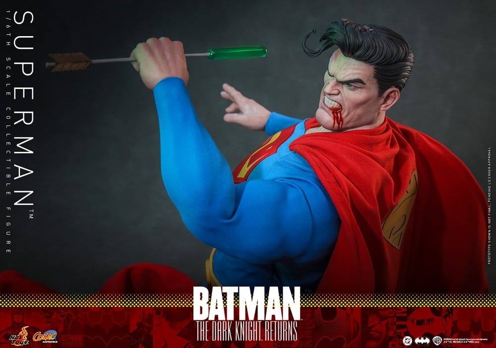 Superman van Hot Toys - CMS032 - The Dark Knight Returns 1/6 schaal actiefiguur