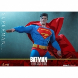 Superman par Hot Toys - CMS032 - figurine 1/6 The Dark Knight Returns de 34 cm