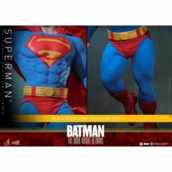 Superman by Hot Toys - CMS032 - The Dark Knight Returns 1/6 scale action figure