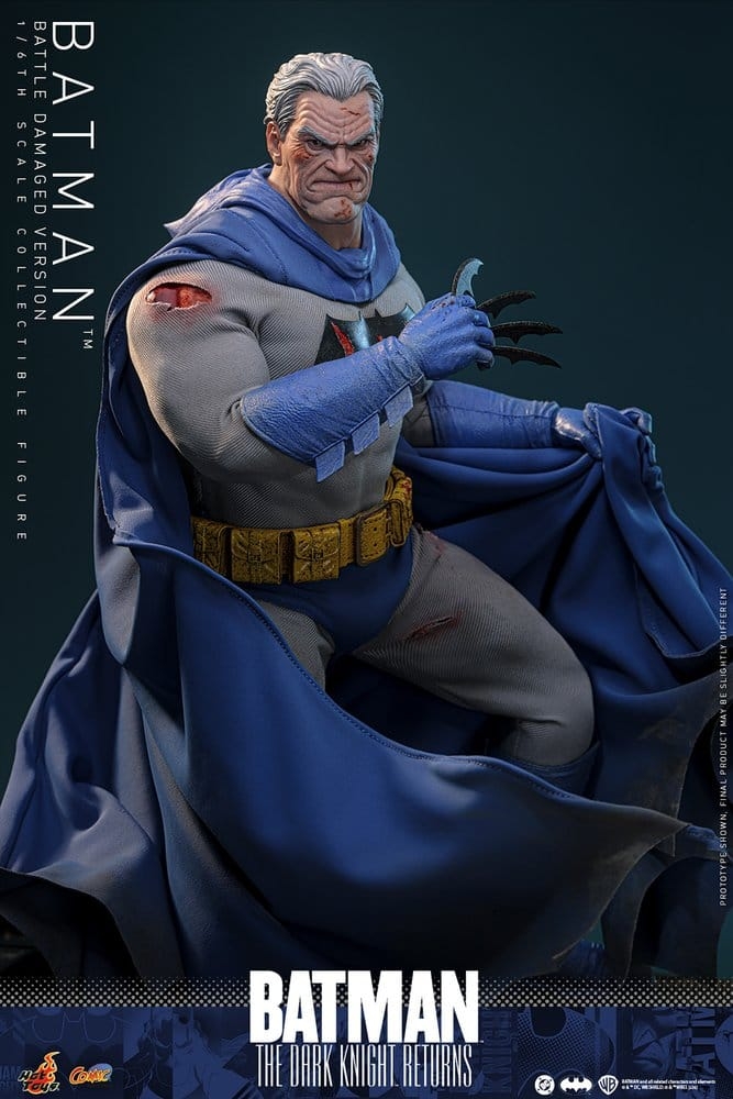 Batman (Battle Damaged version) by Hot Toys - CMS031 - The Dark Knight Returns 1/6 scale action figure
