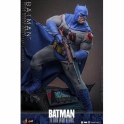 Batman (Battle Damaged version) par Hot Toys - CMS031 - figurine 1/6 The Dark Knight Returns de 32 cm