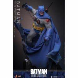 Batman (Battle Damaged version) by Hot Toys - CMS031 - The Dark Knight Returns 1/6 scale action figure